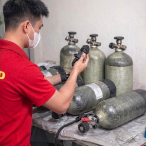 Bước 1: Tiếp nhận và kiểm tra bình khí