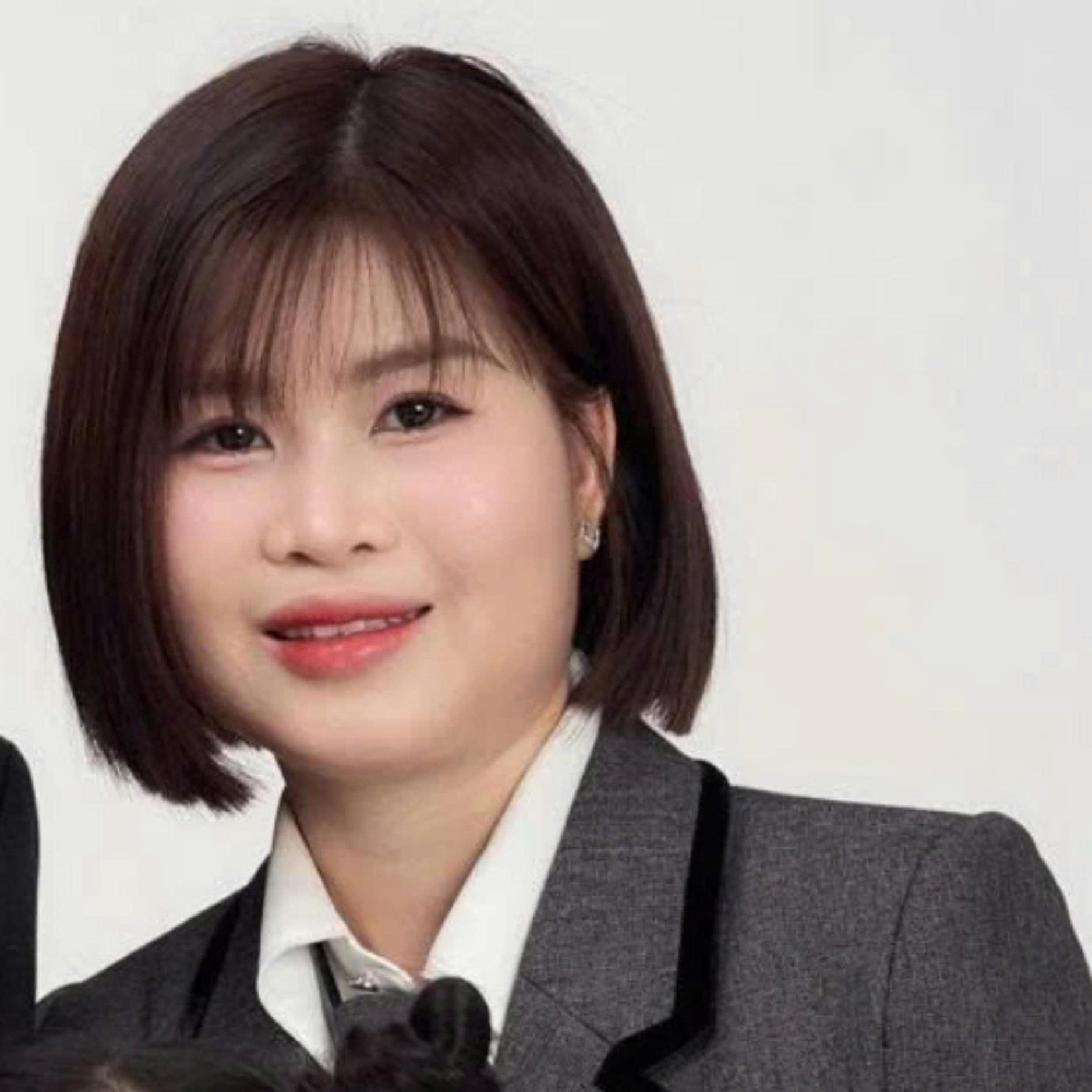 Ms Nguyễn Hội