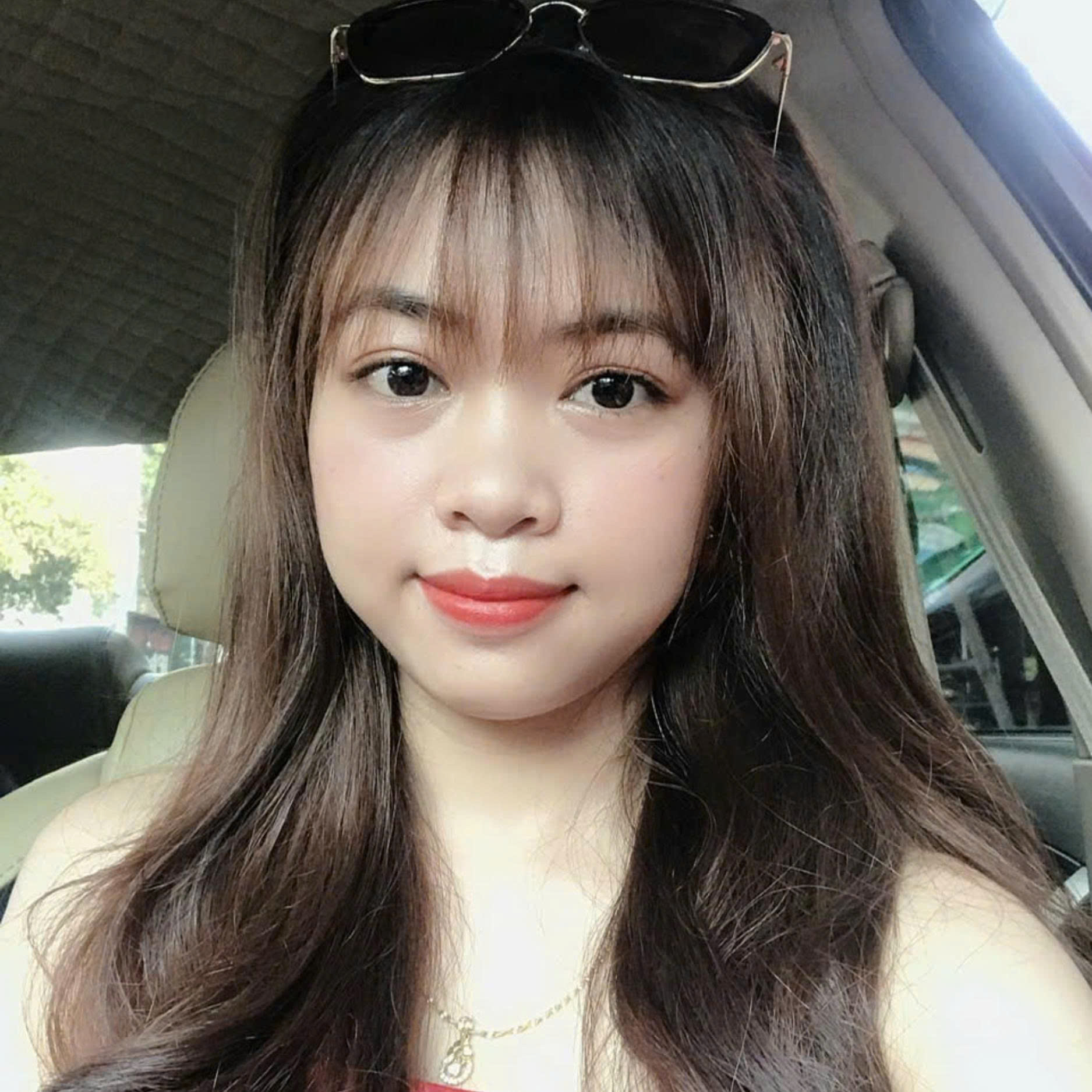 Ms Trịnh Hậu
